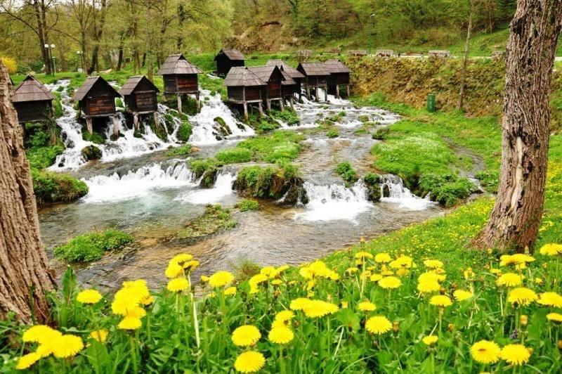 Amar Apartmani, ไยเซ ภายนอก รูปภาพ