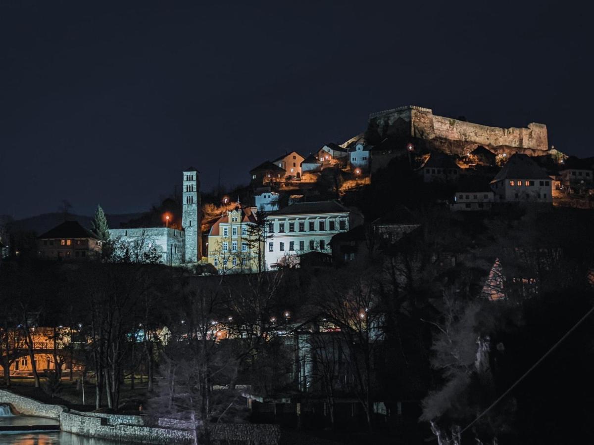 Amar Apartmani, ไยเซ ภายนอก รูปภาพ