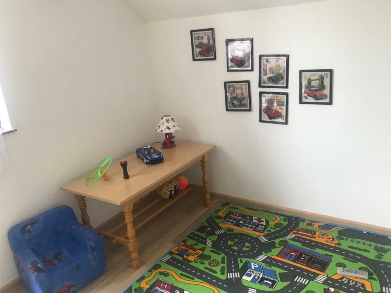 Amar Apartmani, ไยเซ ภายนอก รูปภาพ